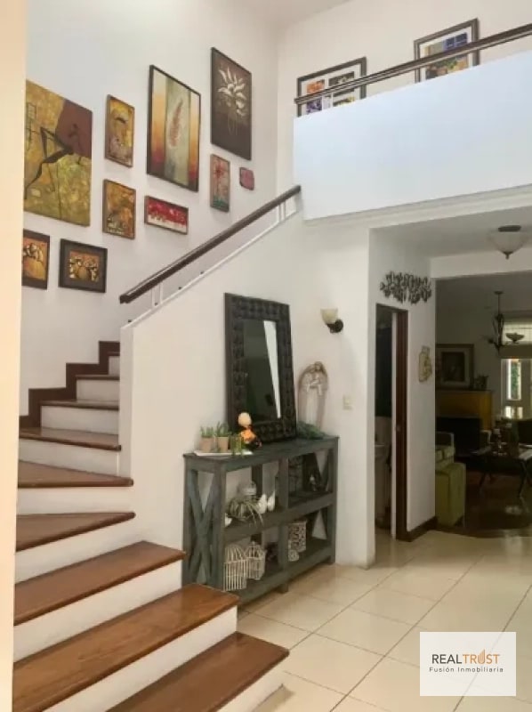 Hermosa casa grande en Residencial Los Diamantes - 14