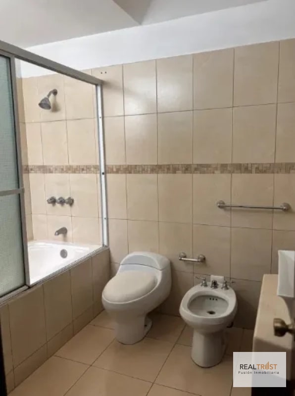 Hermosa casa grande en Residencial Los Diamantes - 5