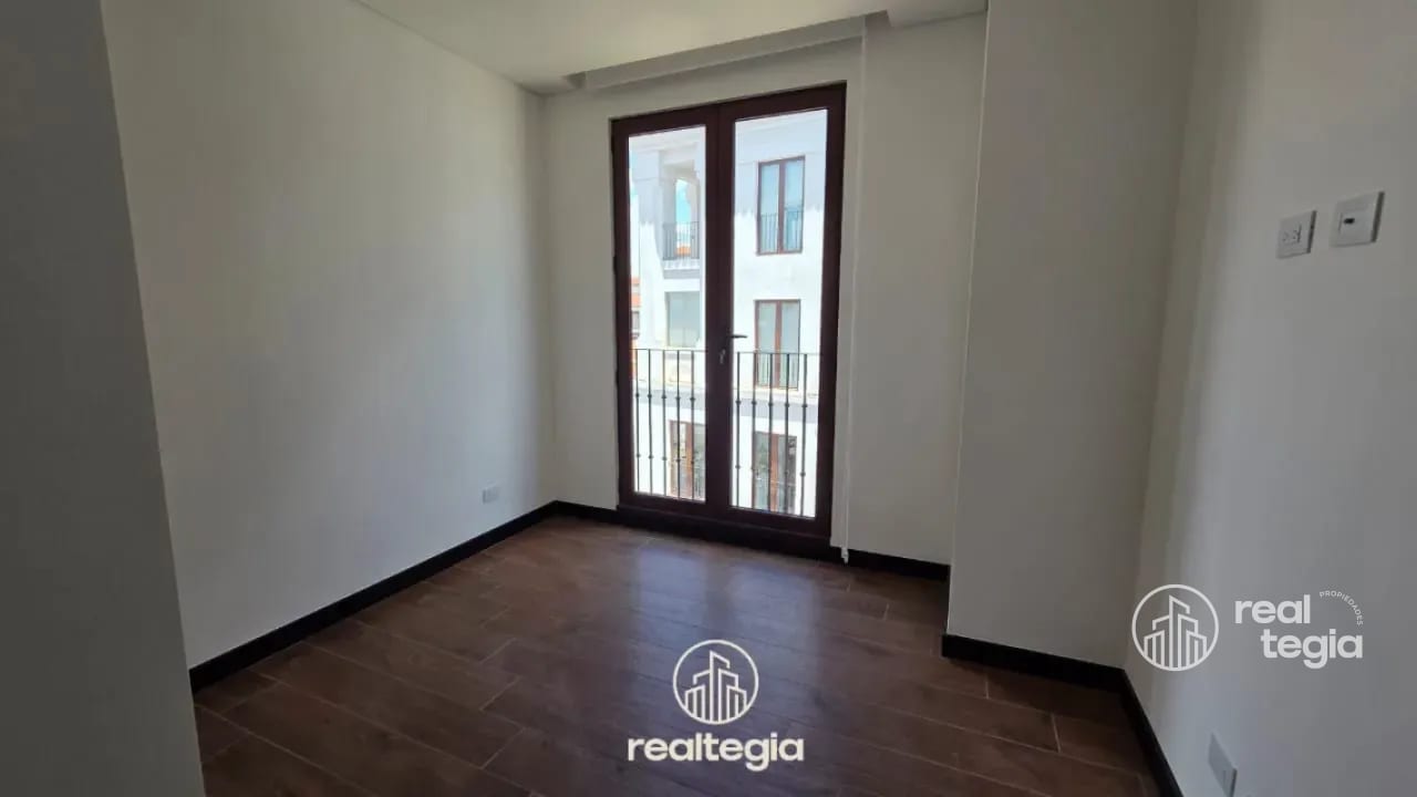 APARTAMENTO LIRIOS DE CAYALÁ ZONA — Apartamento en Alquiler en Zona 16, Guatemala, Ciudad — foto 11 de 14