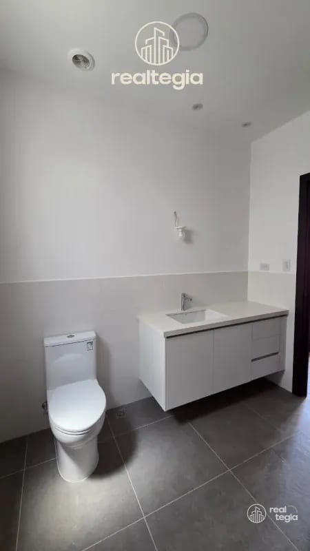 APARTAMENTO LIRIOS DE CAYALÁ ZONA — Apartamento en Alquiler en Zona 16, Guatemala, Ciudad — foto 8 de 14