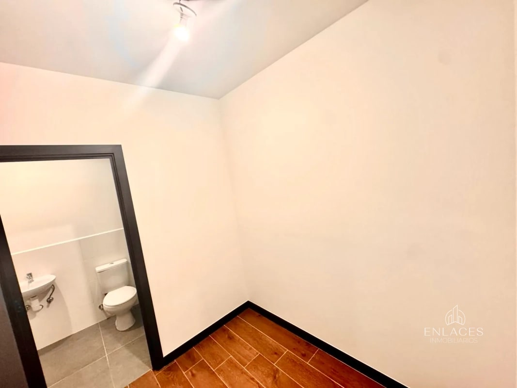 Zona 16 • Apartamento en Renta • Lirios de Cayalá - 13