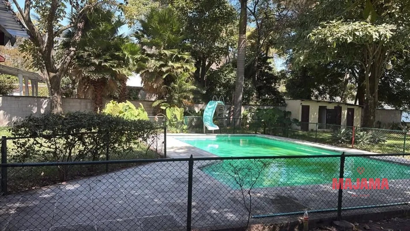 CASA FRENTE AL LAGO DE AMATITLÁN - CODIGO 02_CV21 - 2