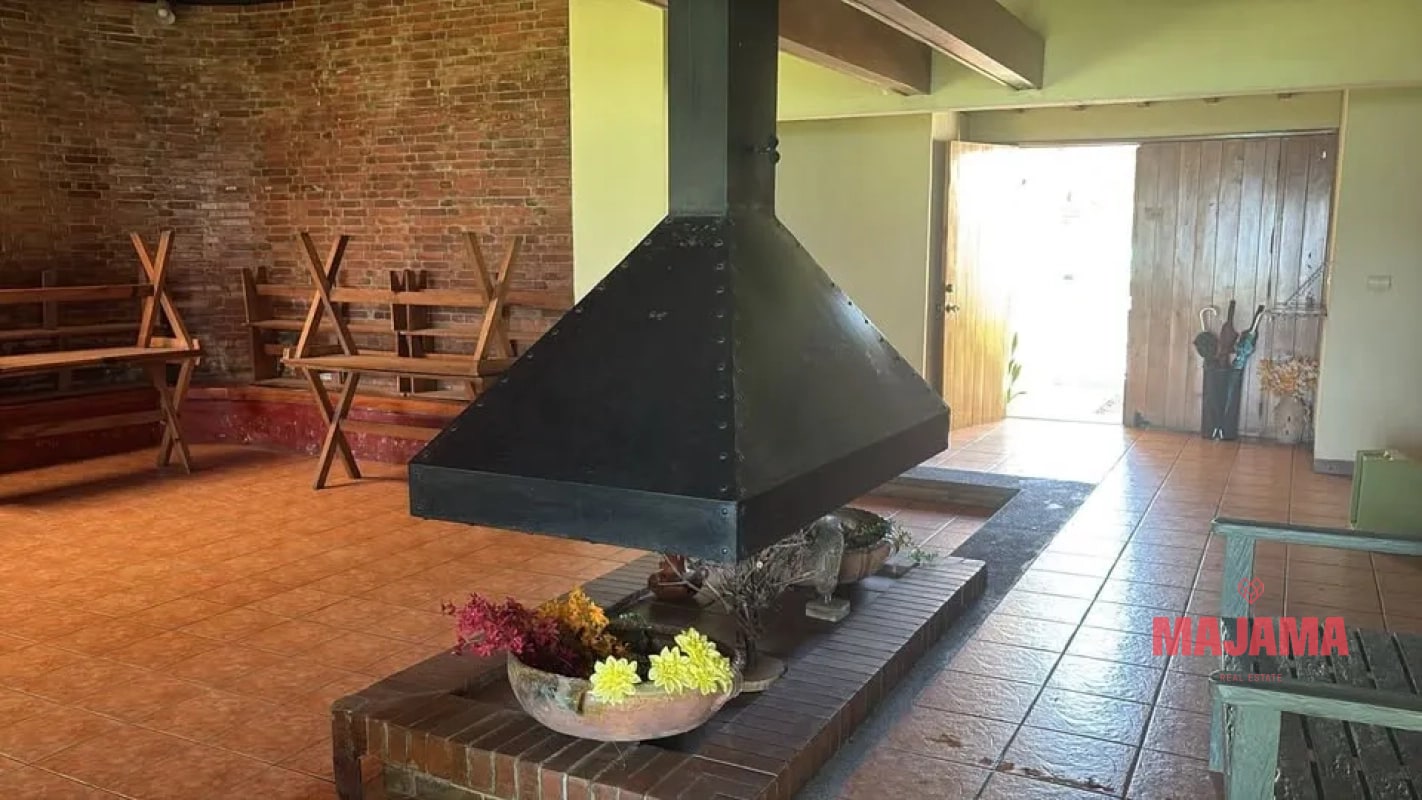 CASA FRENTE AL LAGO DE AMATITLÁN - CODIGO 02_CV21 - 1