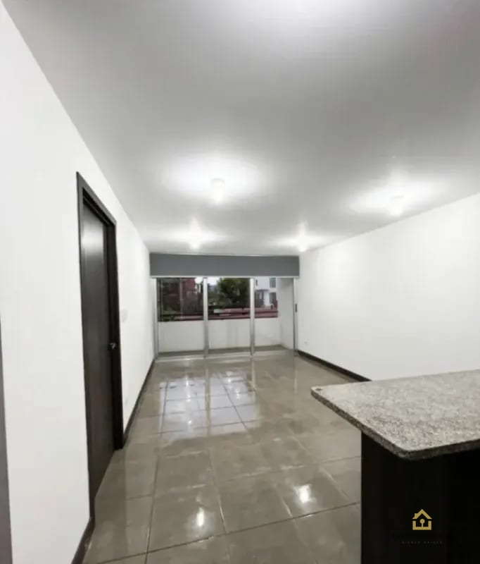 Rento Apartamento Q5,700. 1 HAB. EN EDIFICIO 3-85 CON BALCÓN Y GYM ZONA 15 — Apartamento en Alquiler en Edificio 3-85, Zona 15, Guatemala, Ciudad — foto 1 de 10
