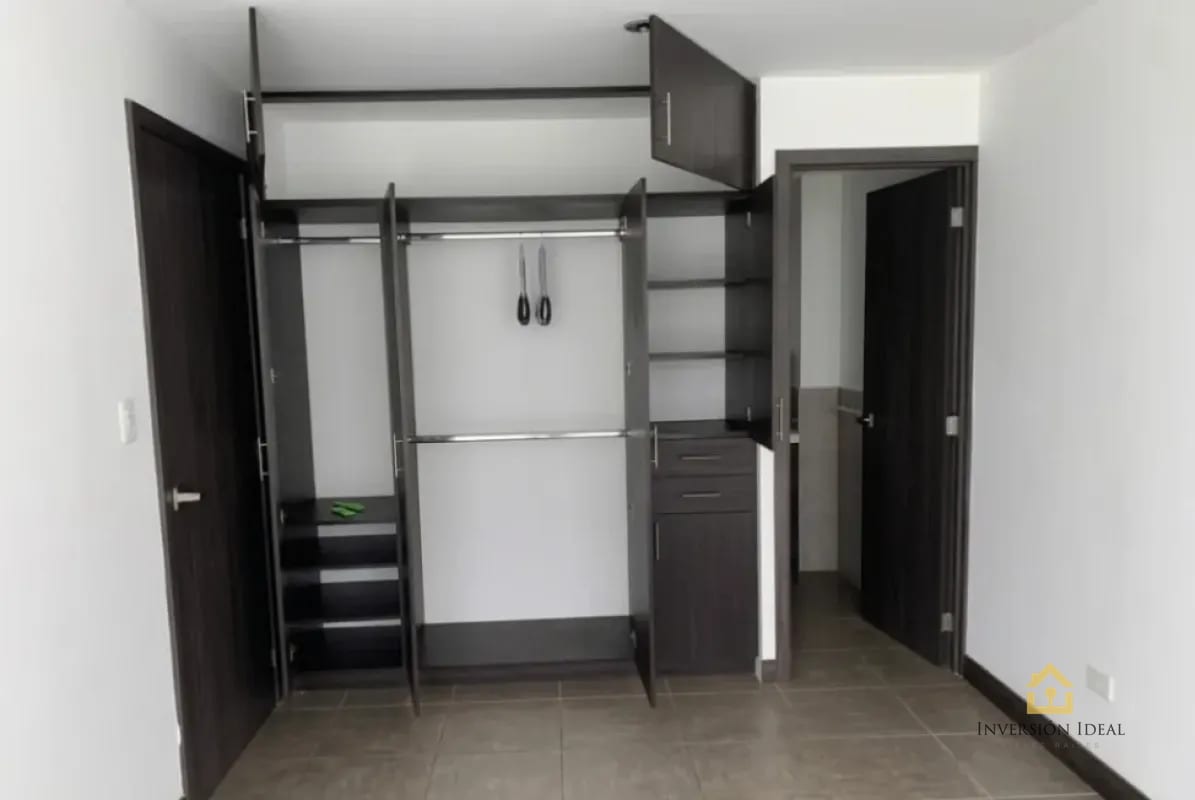 Rento Apartamento Q5,700. 1 HAB. EN EDIFICIO 3-85 CON BALCÓN Y GYM ZONA 15 — Apartamento en Alquiler en Edificio 3-85, Zona 15, Guatemala, Ciudad — foto 10 de 10
