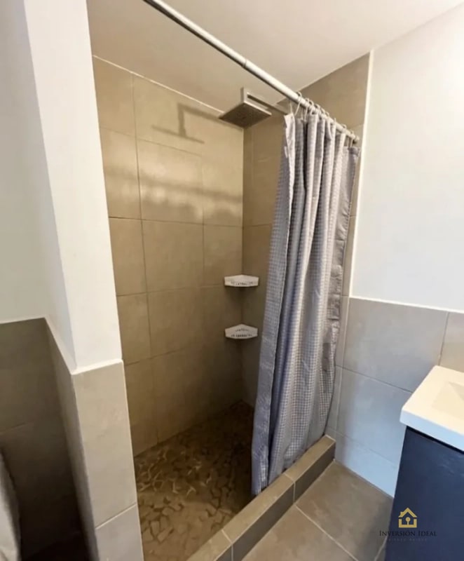 Rento Apartamento Q5,700. 1 HAB. EN EDIFICIO 3-85 CON BALCÓN Y GYM ZONA 15 - 4