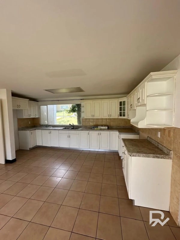 Alquilo casa de 1 nivel en Condominio Casa y Campo CAES - 7