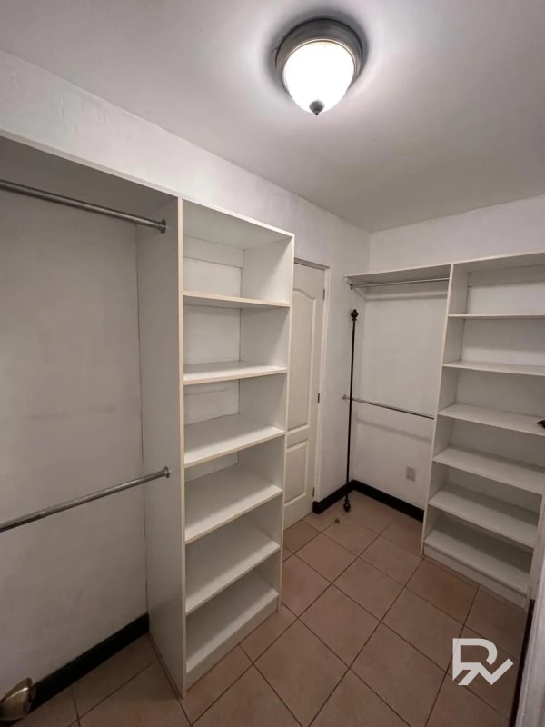 Alquilo casa de 1 nivel en Condominio Casa y Campo CAES - 6
