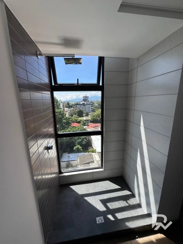Apartamento para alquiler en Edificio Kiintea Zona 15, atrás de McDonald´s - 3