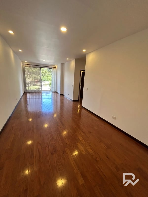 Alquiler o venta de apartamento en Edificio Plenum zona 14 - 9