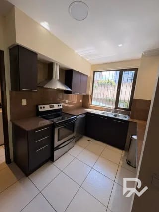 Alquiler o venta de apartamento en Edificio Plenum zona 14 — Apartamento en Alquiler en Zona 14, Guatemala, Ciudad — miniatura 8 de 12