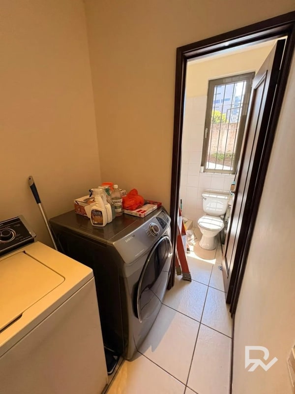 Alquiler o venta de apartamento en Edificio Plenum zona 14 - 3
