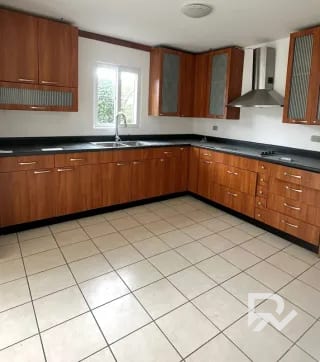 Casa en Venta en Villa Venetto – Km 25.5 Frente al Colegio Village | Cerca de la VAS — Casa en Venta en Carretera a El Salvador, Guatemala, Ciudad — miniatura 1 de 7