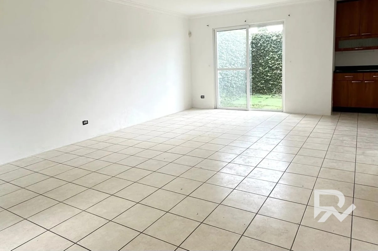 Casa en Venta en Villa Venetto – Km 25.5 Frente al Colegio Village | Cerca de la VAS - 1