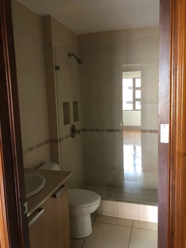Vendo depto en zona 14, excelente ubicación! — Apartamento en Venta en Zona 14, Guatemala, Ciudad — foto 3 de 7