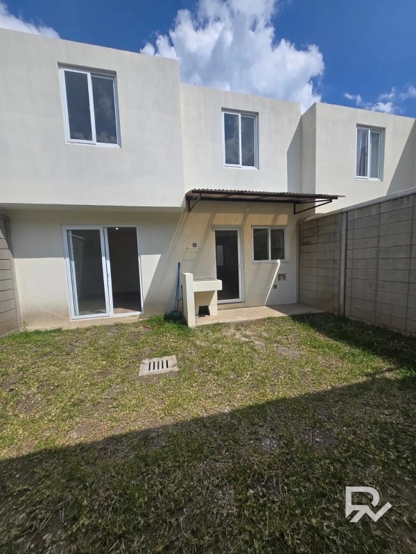 (Ganga) Venta de casa para estrenar en los Pinabetes (Los Eucaliptos) - 8