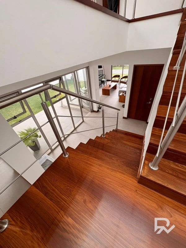 Casa en venta en San José Pinula con diseño Moderno - 13