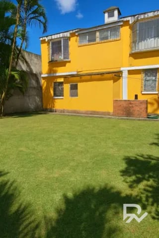 Vendo casa de 2 niveles en Colonia Lourdes zona 16 para Remodelar — Casa en Venta en Zona 16, Guatemala, Ciudad — miniatura 1 de 7