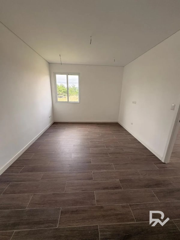 Vendo amplia casa para estrenar en Condominio Buenafuente KM16.5 - 2