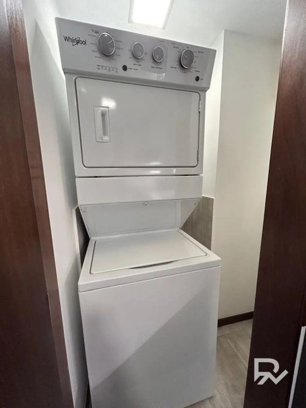 Apartamento en Renta en el corazón de la zona 10 Casa Clara - 10