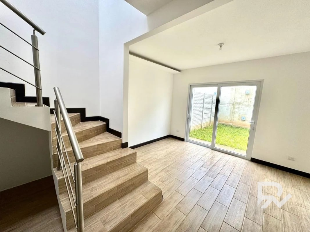 Linda casa en venta para estrenar en Bosques de Santa Elena. - 8