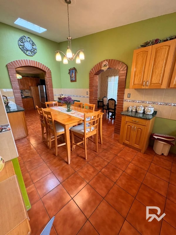 Propiedad con potencial REAL de inversión 📍 San Cristóbal 2, zona 8 de Mixco - 2