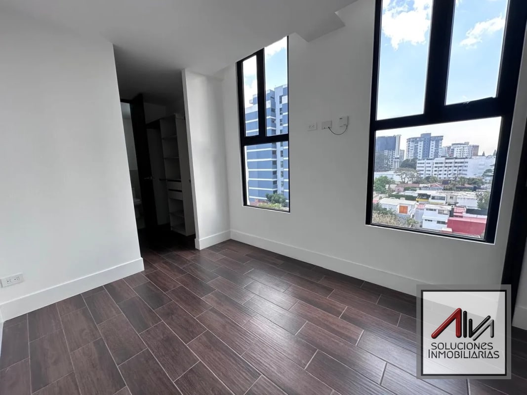 APARTAMENTO EN VENTA ZONA 13, 1 HABITACIÓN EDIFICIO ROSSELLÓ - 5