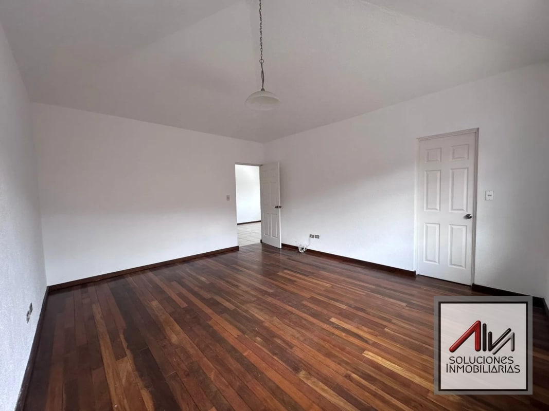 CASA EN VENTA SANTA CATARINA PINULA, LOS CEREZOS KM 18.5 CARRETERA A EL SALVADOR - 5