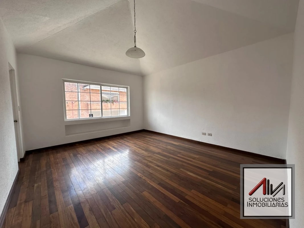 CASA EN VENTA SANTA CATARINA PINULA, LOS CEREZOS KM 18.5 CARRETERA A EL SALVADOR - 1