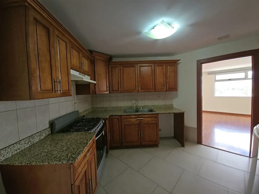 Apartamento en renta, 3 hab, Las Gemas Zona 11, Q9200 — Apartamento en Alquiler en Las Gemas, Zona 11, Guatemala, Ciudad — foto 5 de 12
