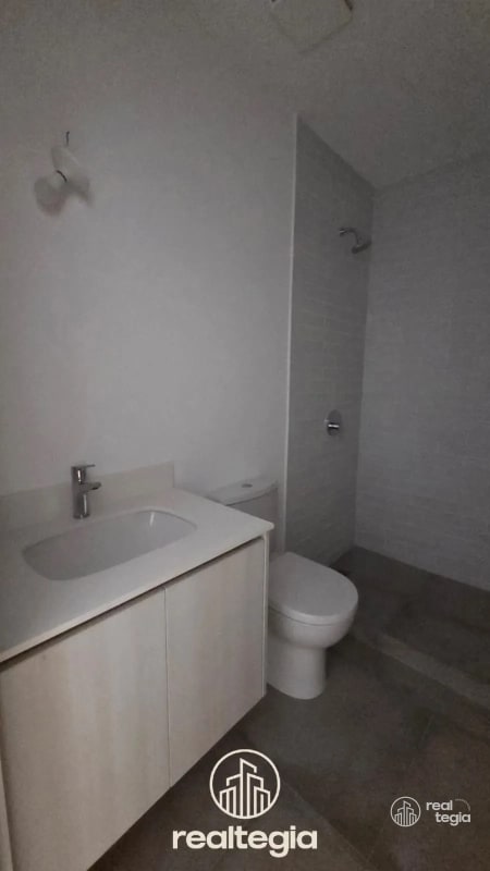 APARTAMENTO ANTARES DE CAYALÁ ZONA 16 - 1