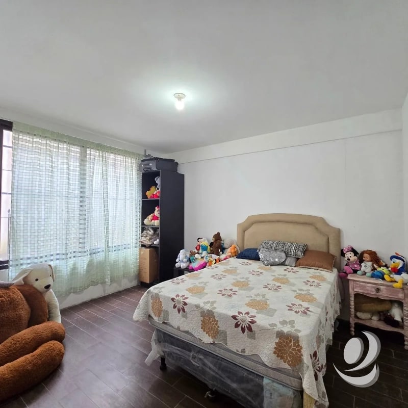 Casa con Jardín en Venta San Lucas Sacatepéquez - 6