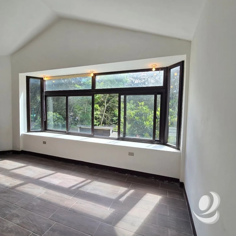 Casa con Jardín en Venta San Lucas Sacatepéquez - 4