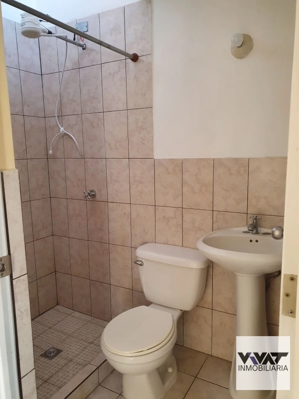 Casa en renta en Condominio Villas Calá, zona 10 de Santa Catarina Pinula - 16