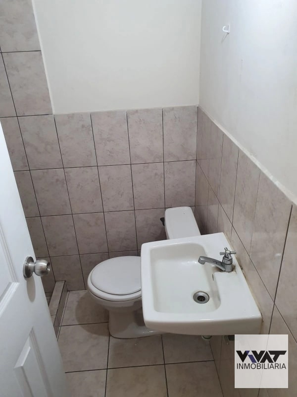Casa en renta en Condominio Villas Calá,  zona 10 de Santa Catarina Pinula - 4