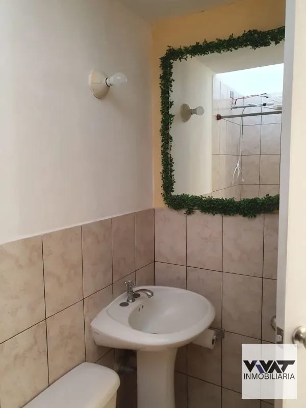 Casa en renta en Condominio Villas Calá,  zona 10 de Santa Catarina Pinula — Casa en Alquiler en Villas Cala, Santa Catarina Pinula, Guatemala, Ciudad — foto 2 de 17
