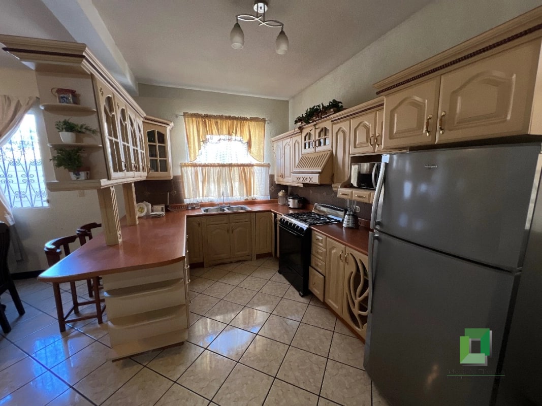 Casa en venta Valle del Sol zona 4 de Mixco - 9