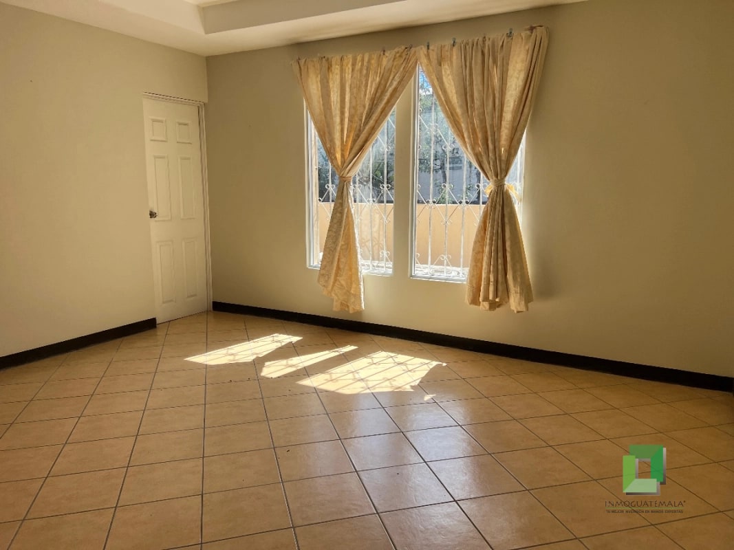 Casa en venta Valle del Sol zona 4 de Mixco - 2