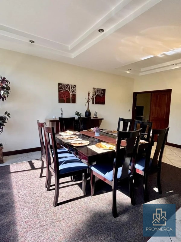 Apartamento amueblado en alquiler, Edificio Milenia, Zona 10 - 11