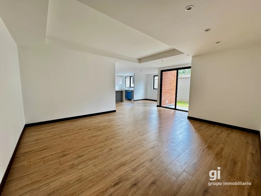 Casa en edificio - 13
