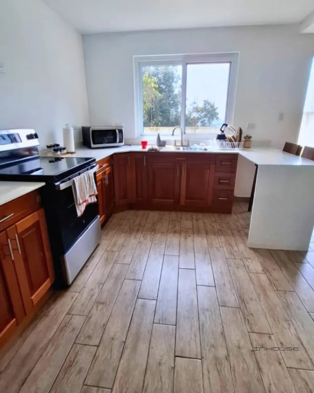 APARTAMENTO EN VENTA ZONA 16 CON JARDIN - 4