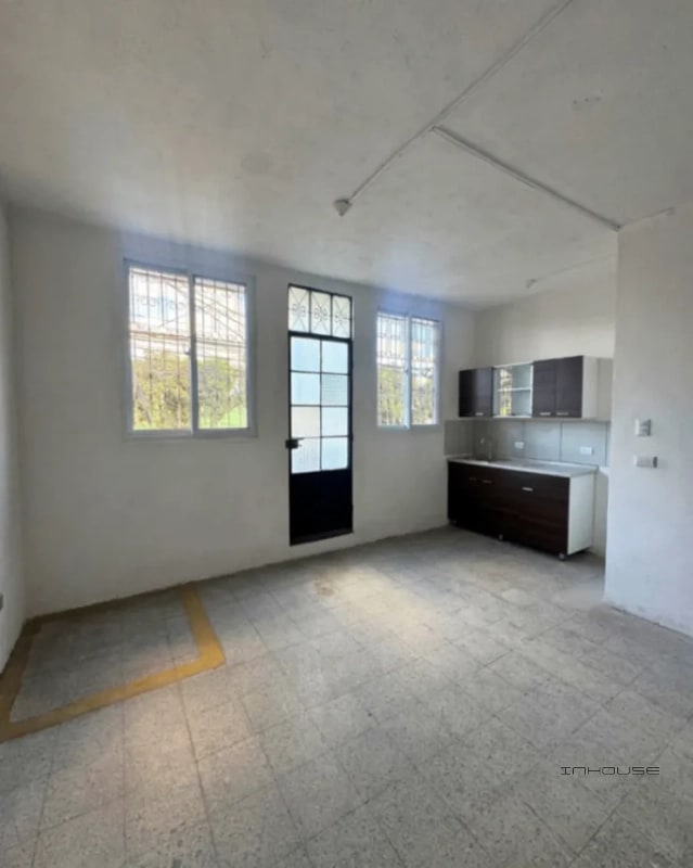 CASA EN RENTA EN ZONA 6  PARA USO COMERCIAL FRENTE A LA PARADA DEL TRANSMETRO - 10