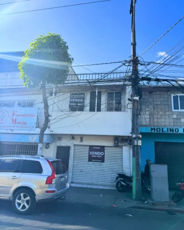 CASA EN RENTA EN ZONA 6  PARA USO COMERCIAL FRENTE A LA PARADA DEL TRANSMETRO - 5