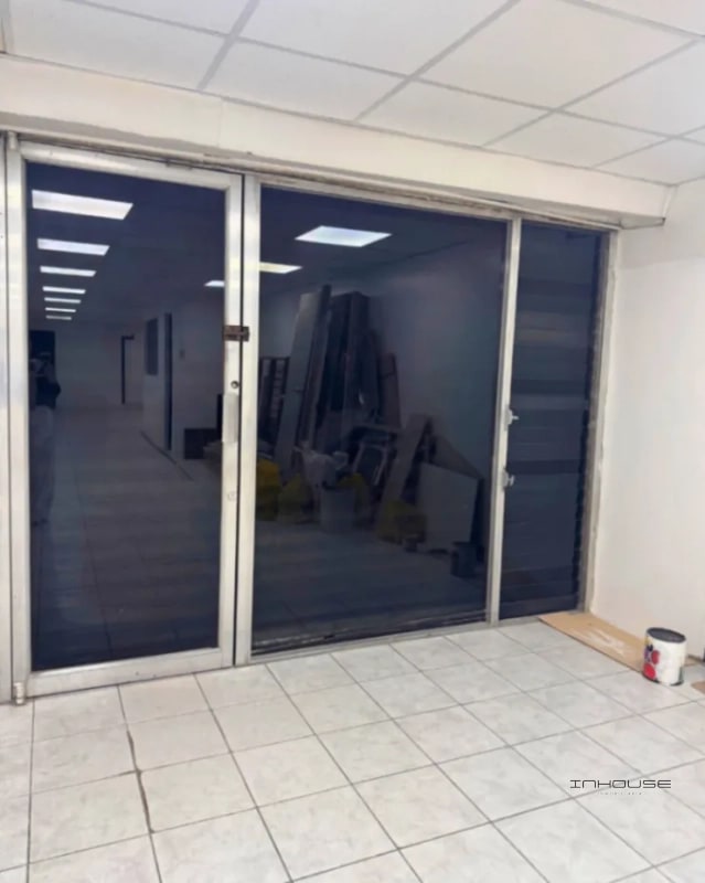 CASA EN RENTA EN ZONA 6  PARA USO COMERCIAL FRENTE A LA PARADA DEL TRANSMETRO - 3