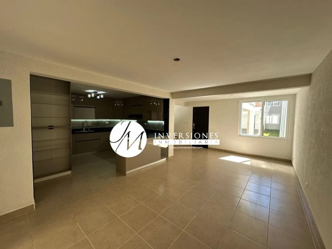 Casa en venta en Fraijanes - Image 1