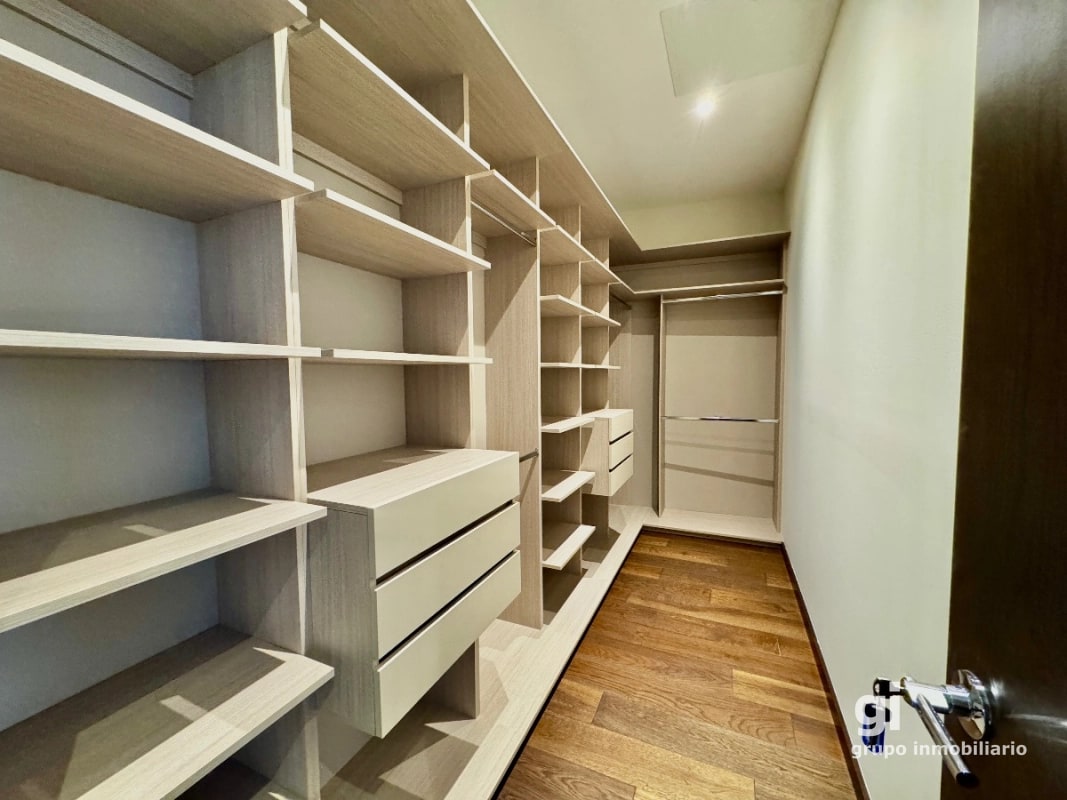Donde la ubicación, el proyecto y la altura coinciden en lo excepcional. Apartamento en venta - 10