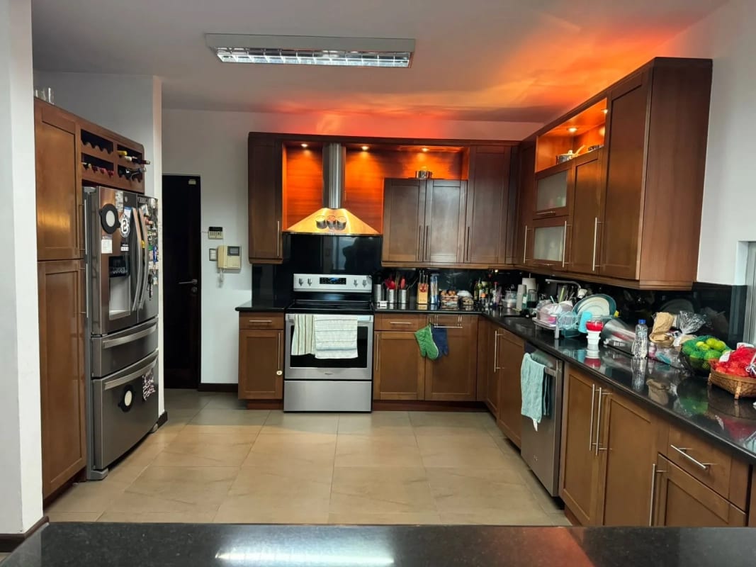 Exclusiva CASA en ALQUILER en El Socorro CAES, Km 12.7! — Casa en Alquiler en El Socorro, Carretera a El Salvador, Guatemala, Ciudad — foto 9 de 13