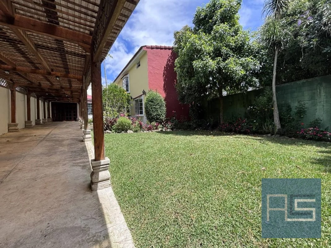 *Amplia casa en VENTA en Arrazola Panorama, Carretera a El Salvador* - 16