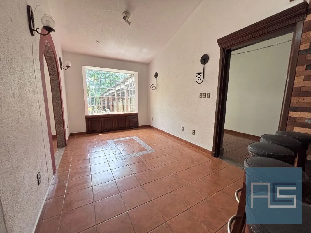 *Amplia casa en VENTA en Arrazola Panorama, Carretera a El Salvador* - 11