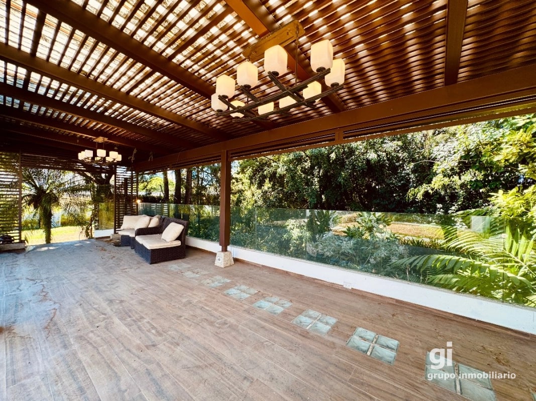 Una Propiedad que Ofrece Más por tu Inversión – Casa en Venta en Zona 15 - 5